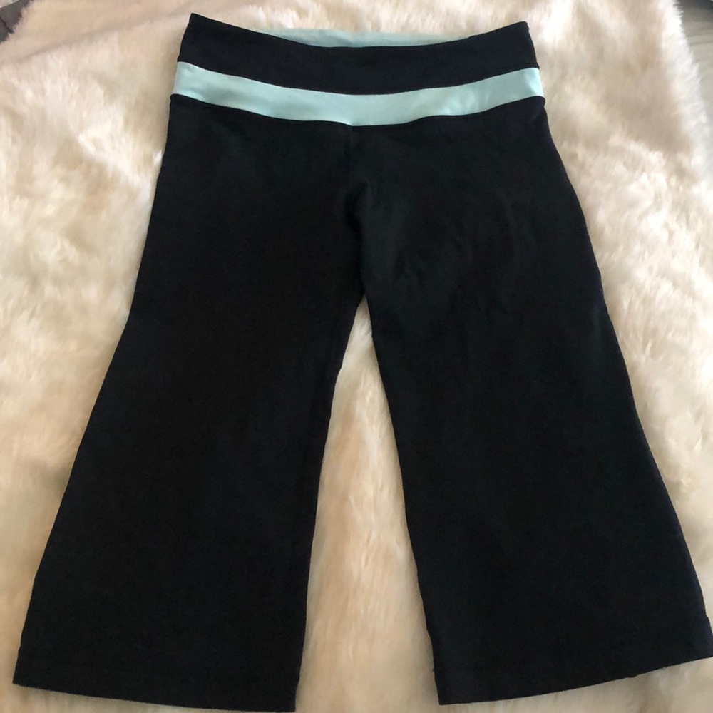 Lululemon reversible crop pants